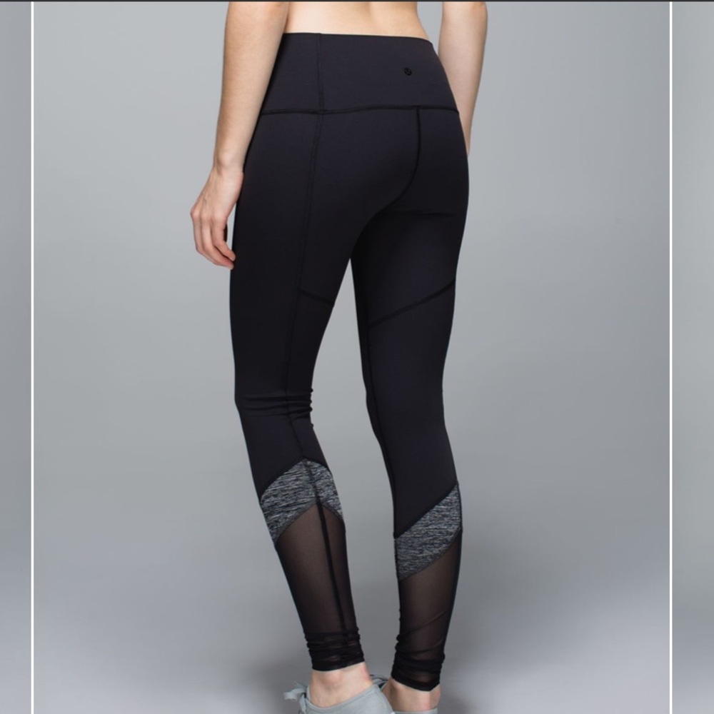 Lululemon If You're Lucky Pant Full-On Luxtreme
Black / Heathered Black 4 Mesh